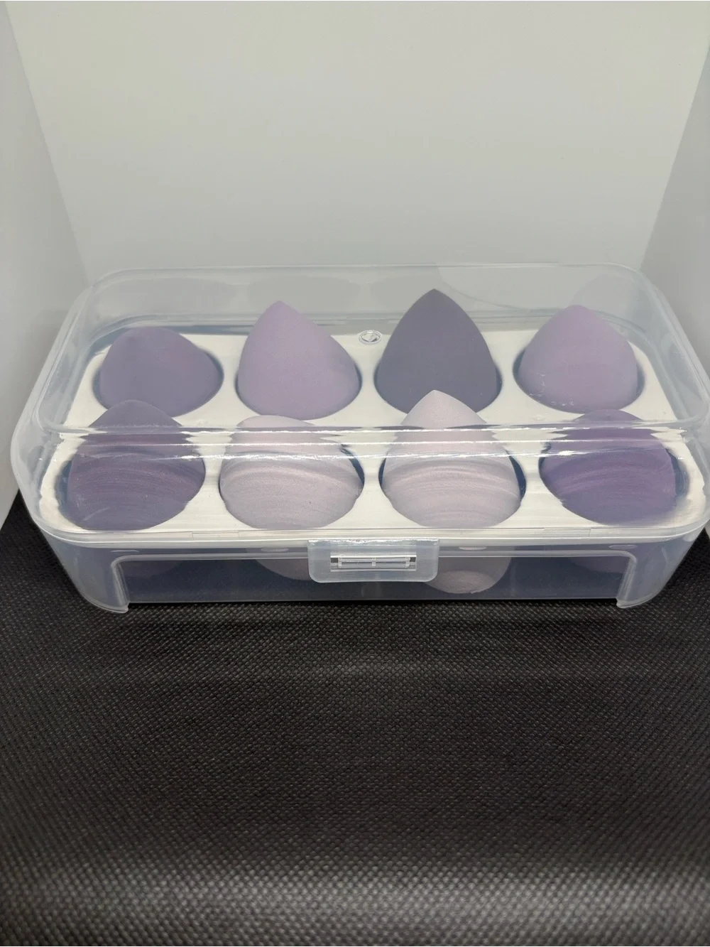 Set of 8 Purple Makeup Sponges in Storage Case
